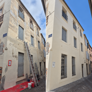 Comparaison avant-après de la rénovation d’une façade ancienne aux volets gris, dans une rue pavée